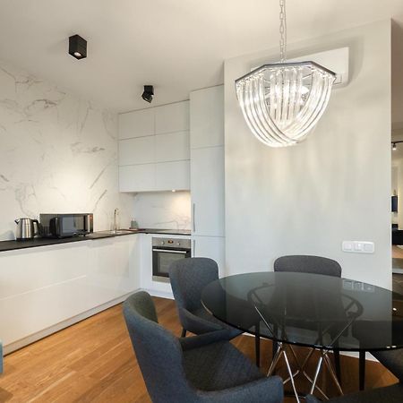 Petrovdom 9-102 In Best Apartment In Rc New York Concept House Kiev Eksteriør billede