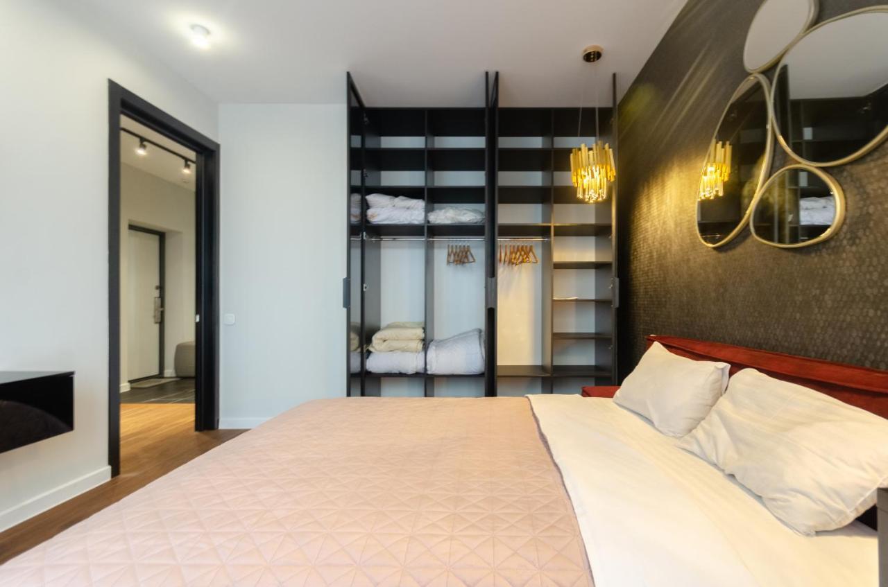 Petrovdom 9-102 In Best Apartment In Rc New York Concept House Kiev Eksteriør billede